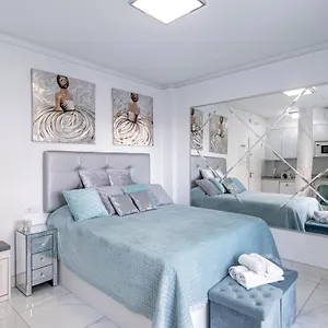 https://silver-horizon-luxury-apartment.es-andalucia.com